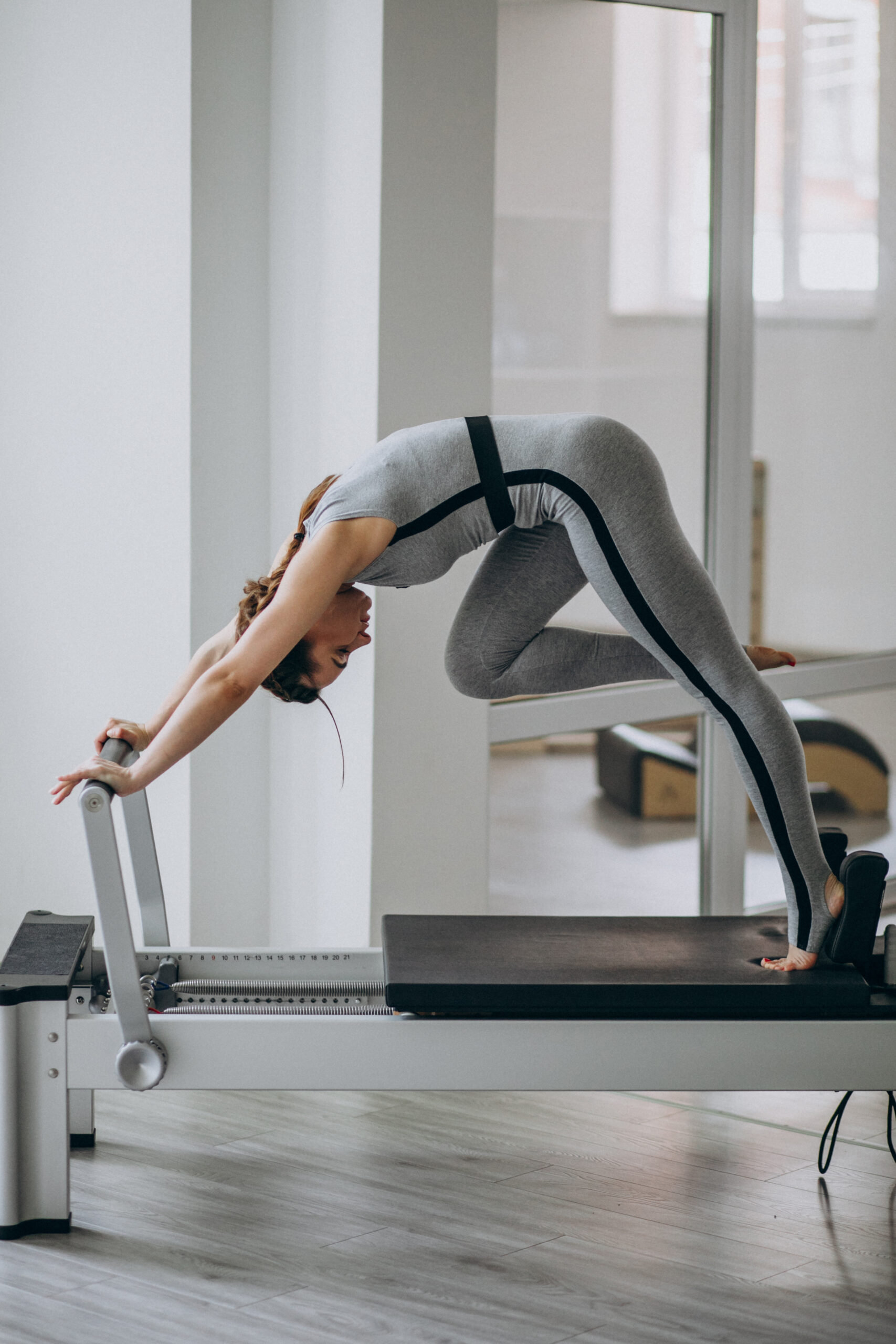 Pilates sur reformer Les Sables - elephant